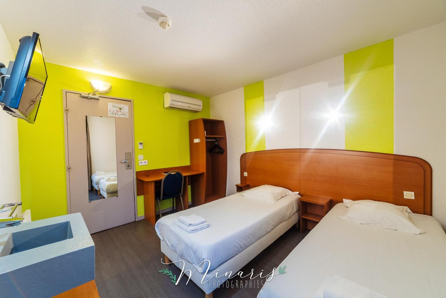 B Hotel Troyes Aeroport La Chapelle-Saint-Luc Екстер'єр фото