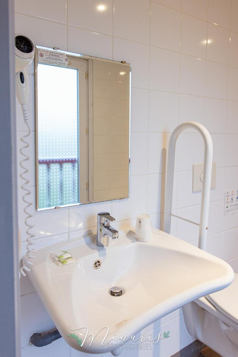 B Hotel Troyes Aeroport La Chapelle-Saint-Luc Екстер'єр фото